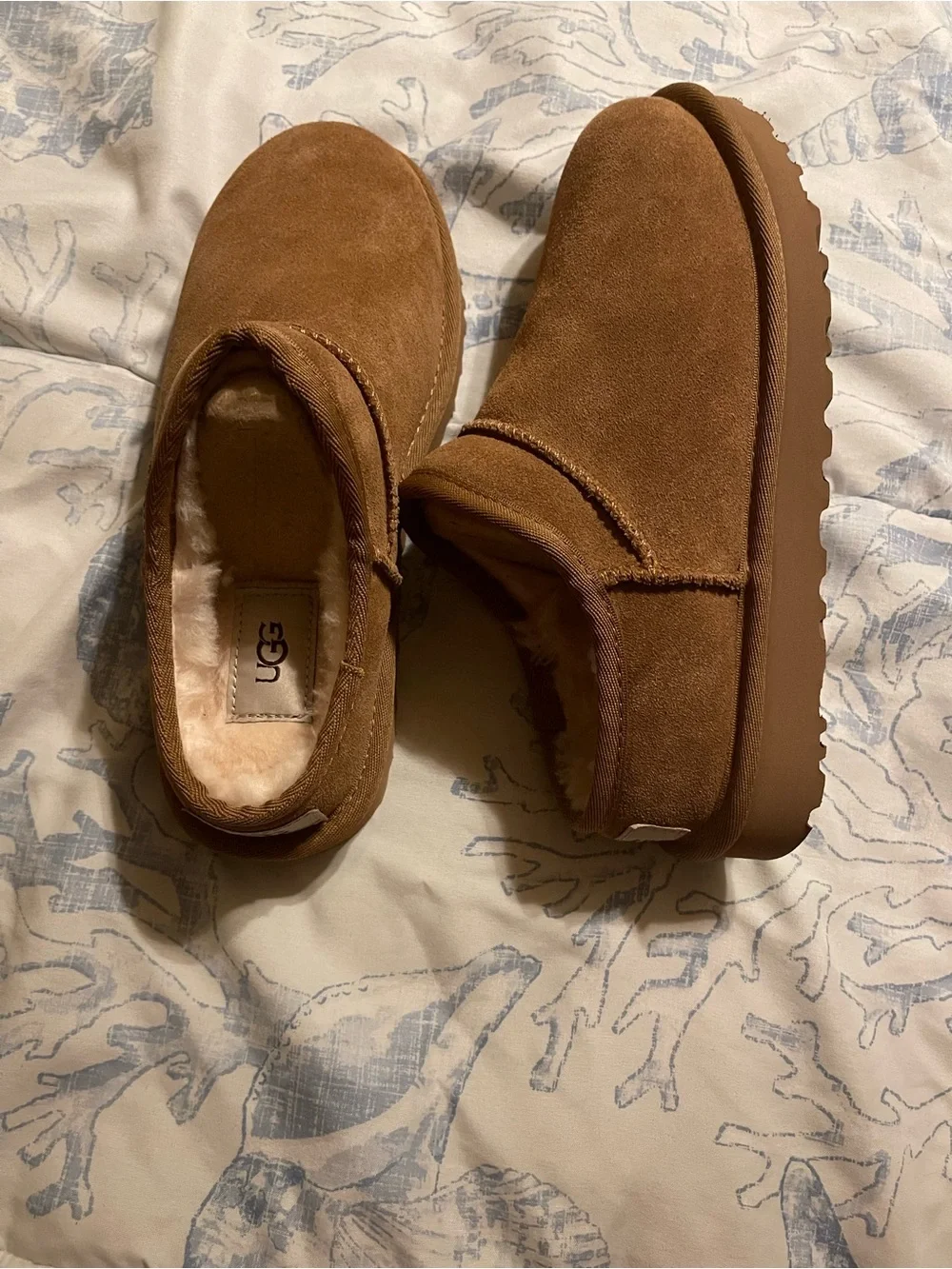 UGG Kids Chestnut Brown Suede Slip-On Shearling Slippers